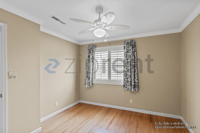 Building Photo - 5016 Wembley Ct