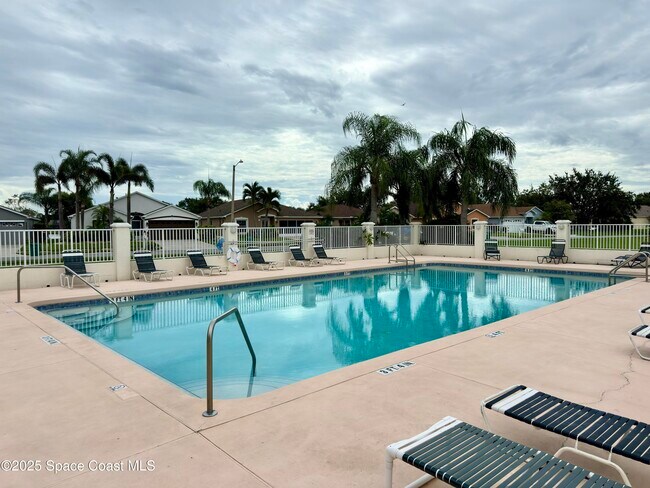 Building Photo - 210 Wickham Lakes Dr