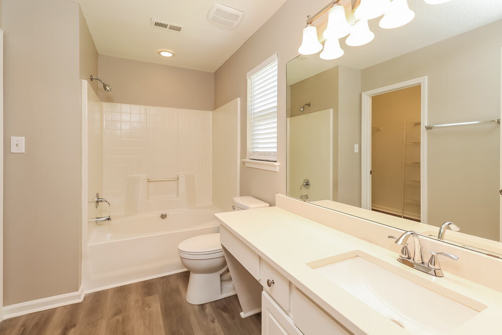 Building Photo - 9129 Shenington Pl