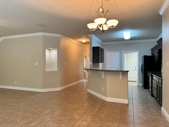 Building Photo - 6020 Grace Ave