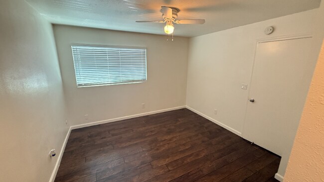 Building Photo - 2 Central Ave