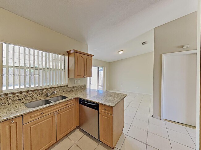 Building Photo - 14490 SW 174th Terrace