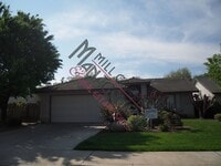 Building Photo - 3 Bedroom 2 Bathroom in desirable Northwest Visalia!
