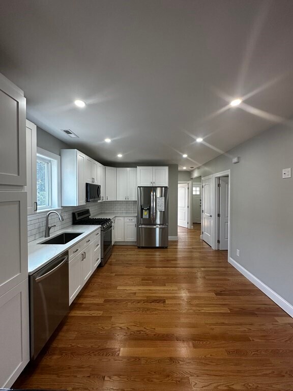 Building Photo - 22 Malden St