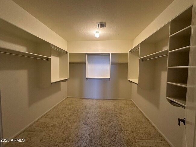 Building Photo - 12534 W Solano Dr