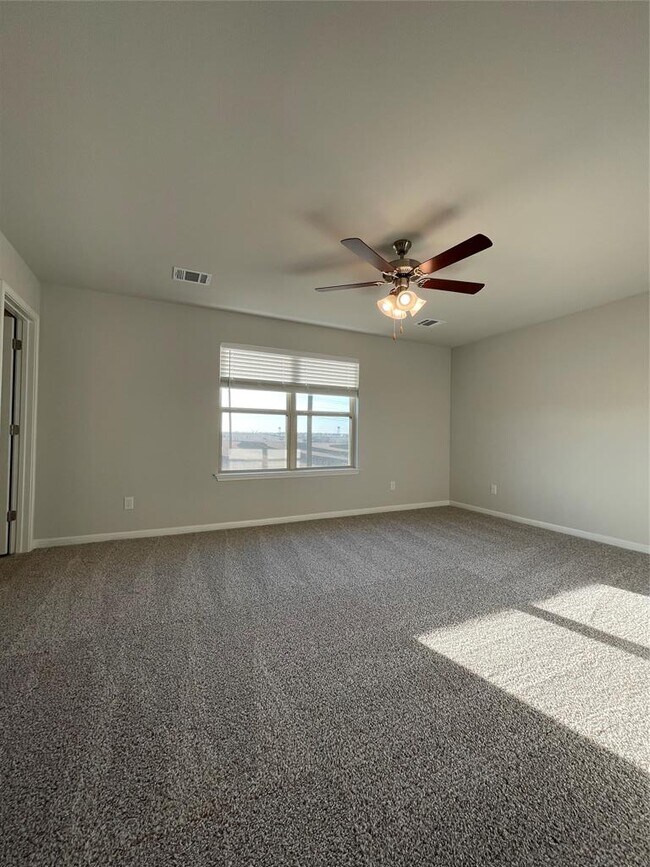 Building Photo - 125 Old Stage Coach Rd