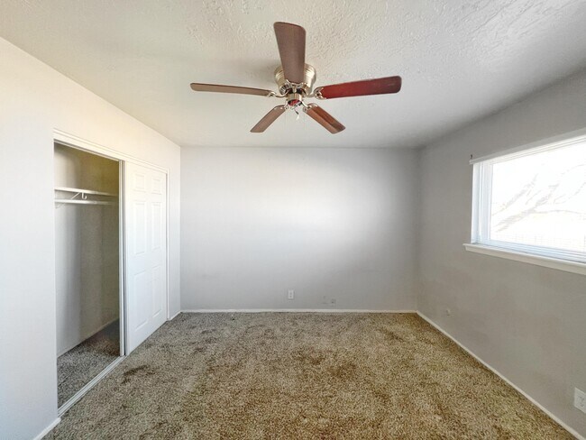 Building Photo - 12509 Nambe Ave NE