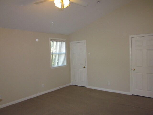 Building Photo - 2283 Waltonia Dr