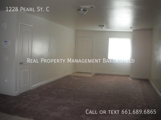 Building Photo - 1228 Pearl St