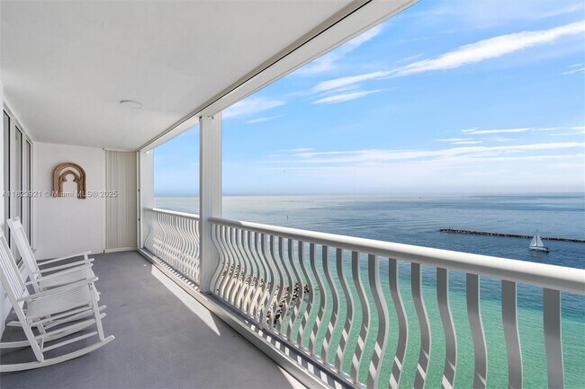 Building Photo - 2200 S Ocean Ln
