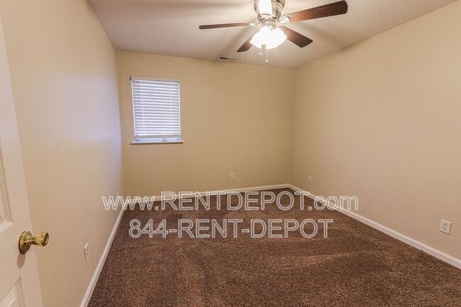 Building Photo - 8001-8005 Alexandra Ln, Newburgh, IN, 4763...