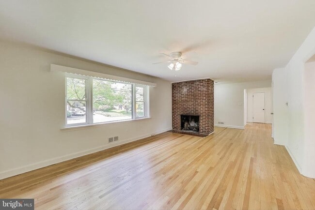 Building Photo - 3215 McComas Ave