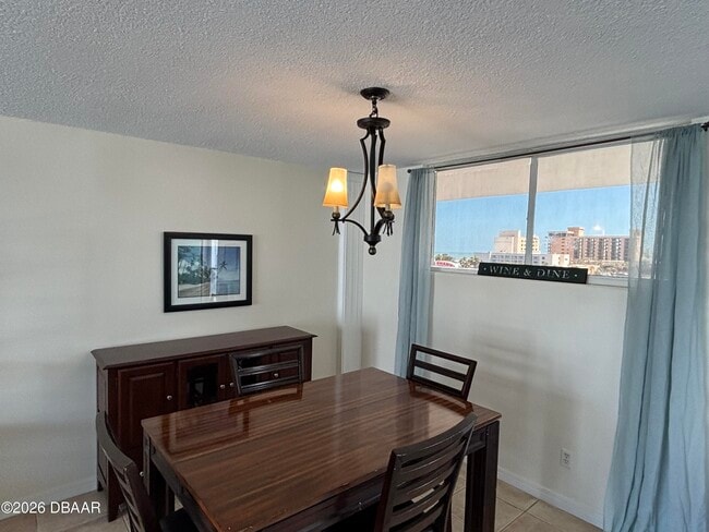 Building Photo - 2727 N Atlantic Ave