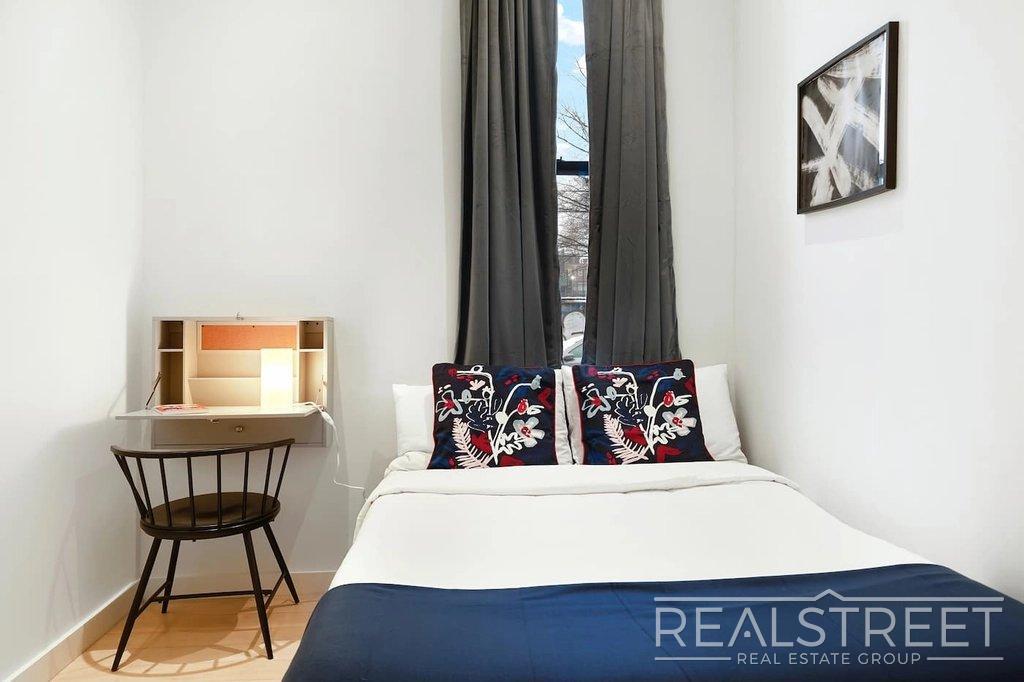 Building Photo - Spacious Bushwick 6BR with Open Kitchen, Laundry & Roof Deck