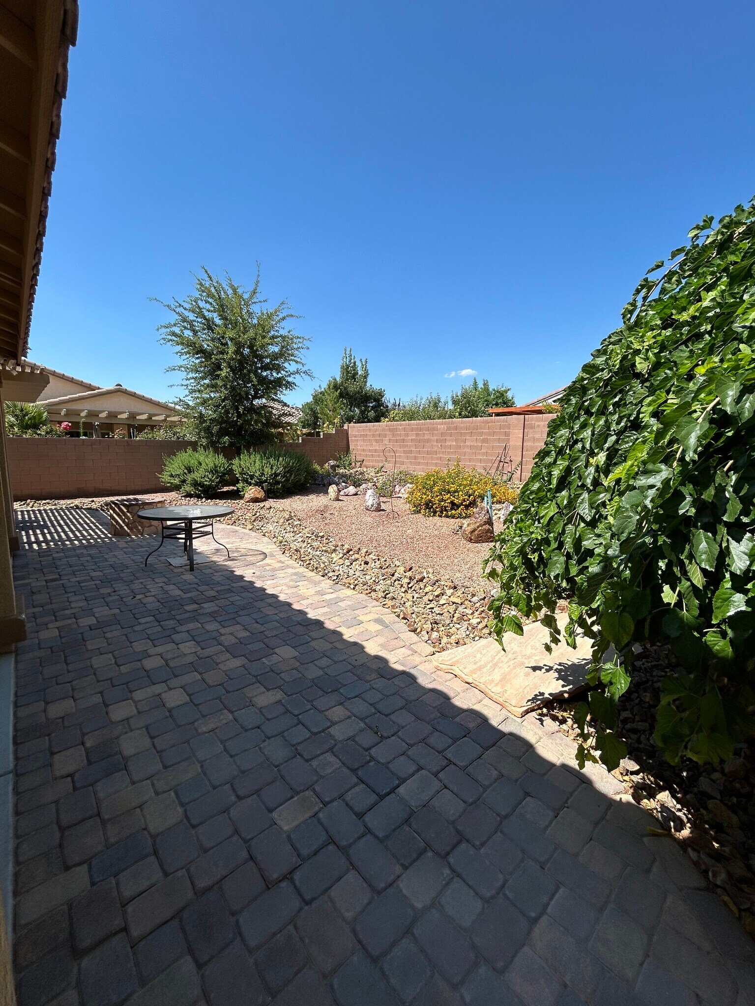 Building Photo - 4936 Semifonte Dr