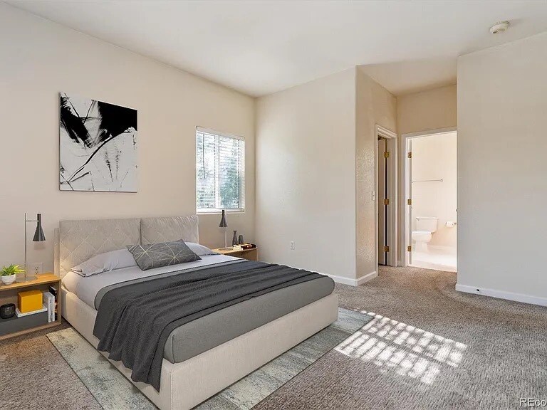 Building Photo - 7459 S Alkire St