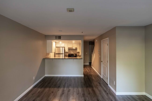 Building Photo - 3739 Black Eagle Dr