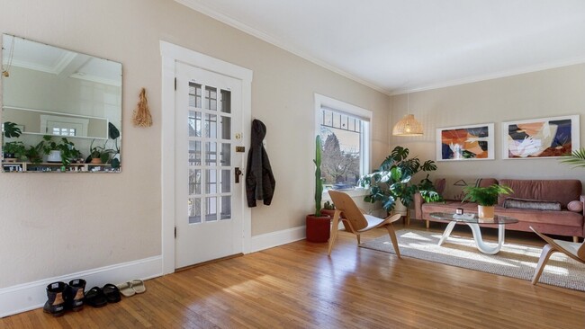 Building Photo - 4631 SE Clinton St