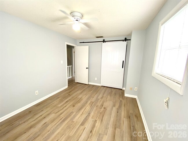 Building Photo - 1931 Lancer Ct