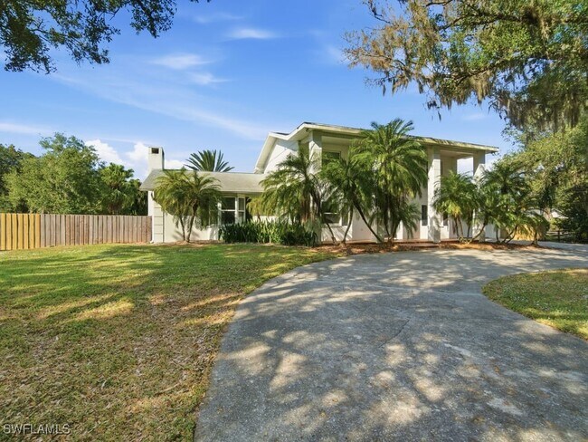 Building Photo - 4920 Shady River Ln