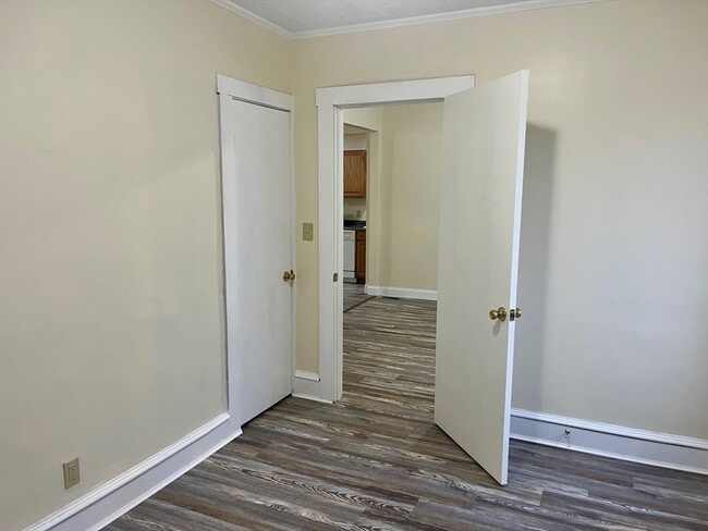 Building Photo - 233 Division St