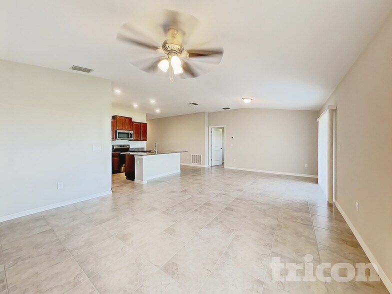 Building Photo - 1616 Broad Winged Hawk Dr