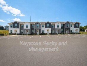 Building Photo - 919 Martin St