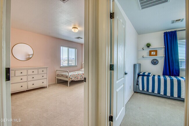Building Photo - 7751 Enchanted Path Dr