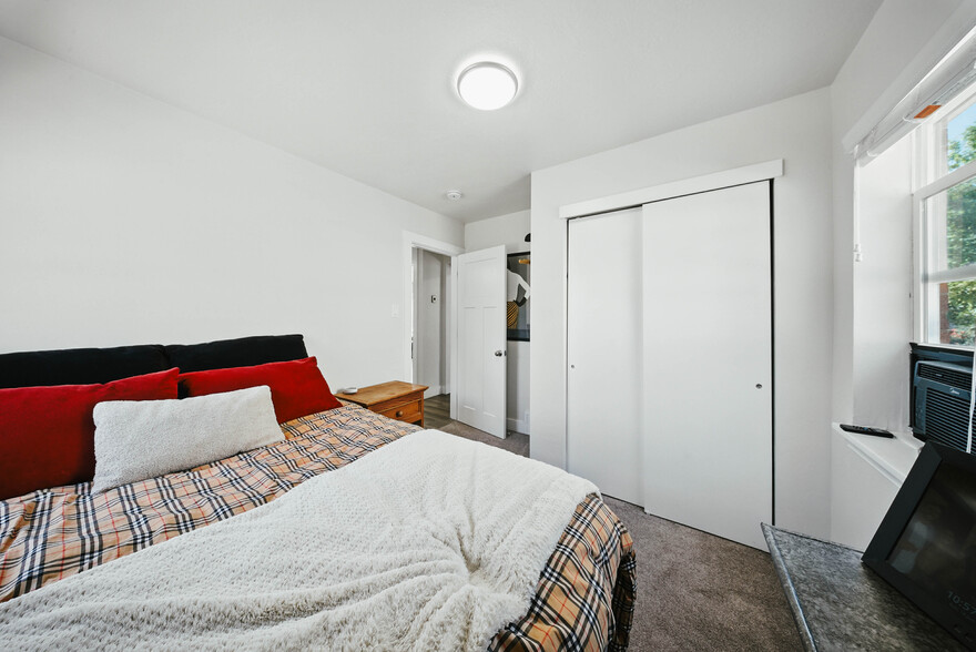 APT A - 259 E Herbert Ave