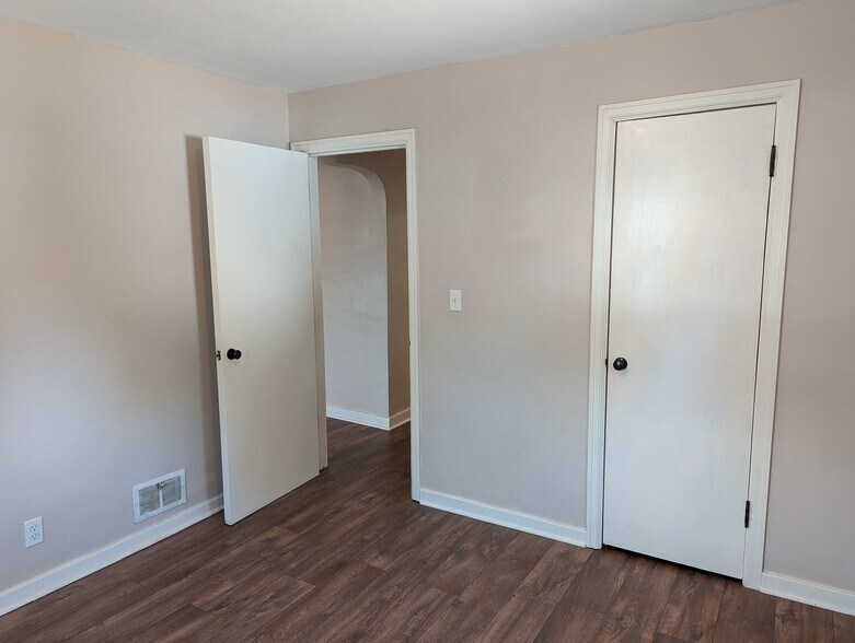 Bedroom 2 - 1231 Chestnut St