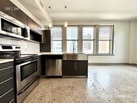 Building Photo - 1121 McGee St