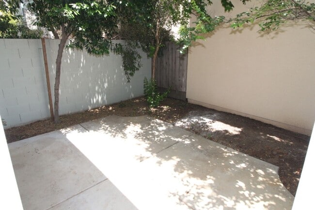 Building Photo - 1529 N Rendezvous Way