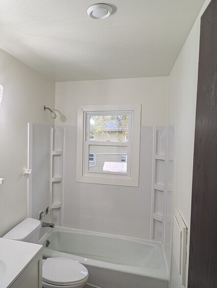 Bathroom - 220 Pleasant St