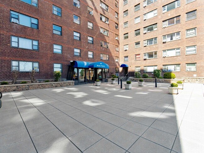 Building Photo - 6515 JFK Blvd E