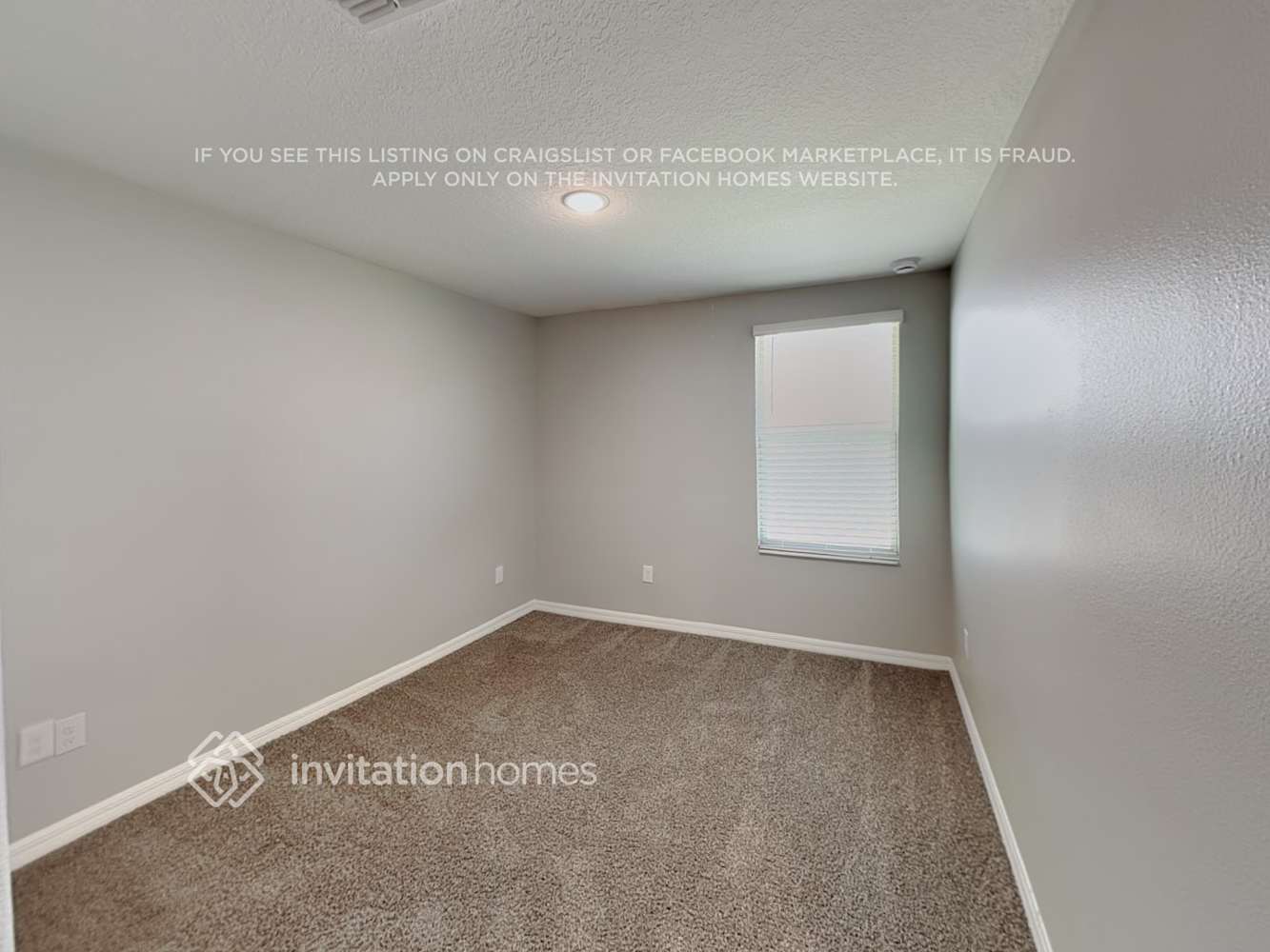 Building Photo - 2204 Jungle Dr