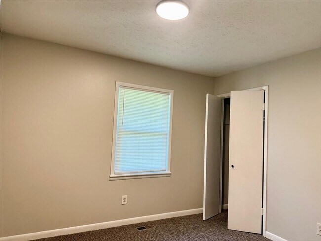 Building Photo - 4449 Cedar Ridge Trail
