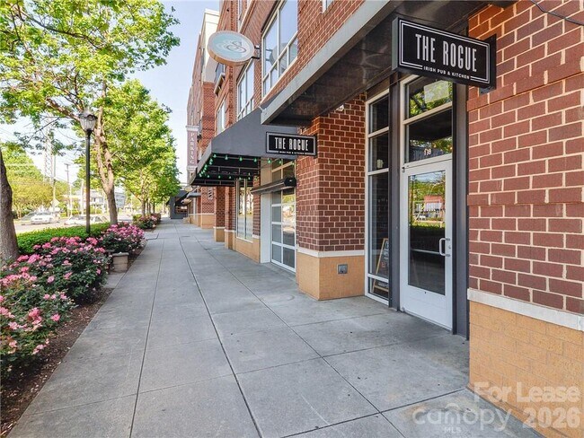 Building Photo - 1315 East Blvd