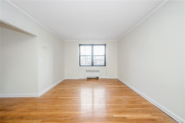 Building Photo - 70 Sherman Ave