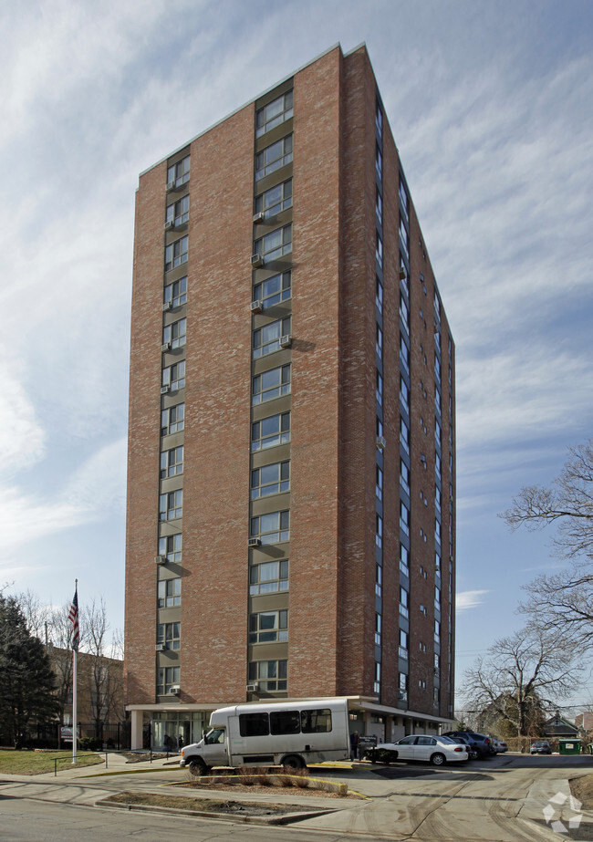 Building Photo - Cambridge Apartments