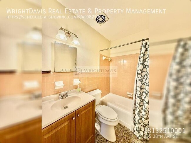 Building Photo - 255 38th Ave SE