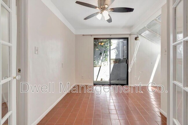 Building Photo - 8451 La Mesa Blvd