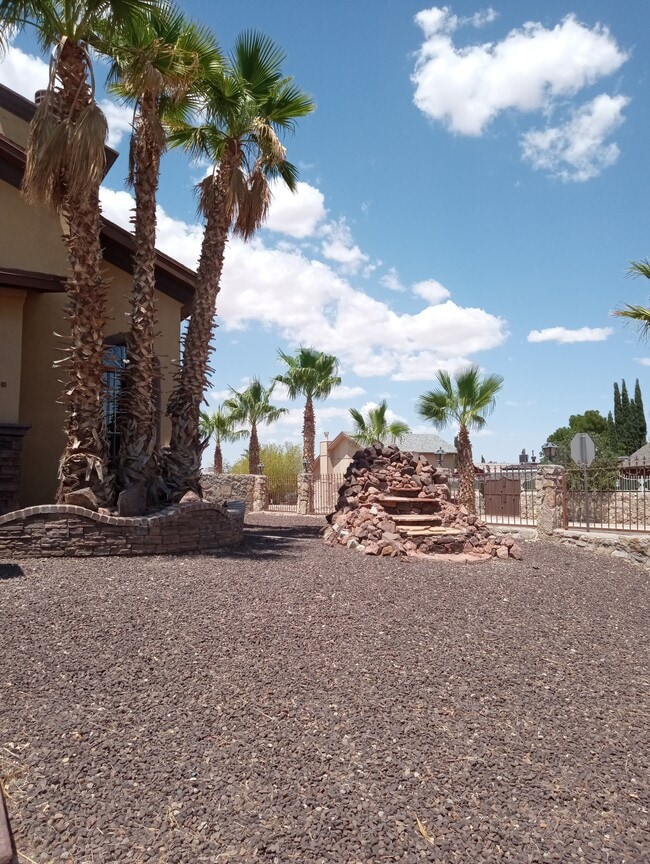 Building Photo - 12513 Angie Bombach Ave
