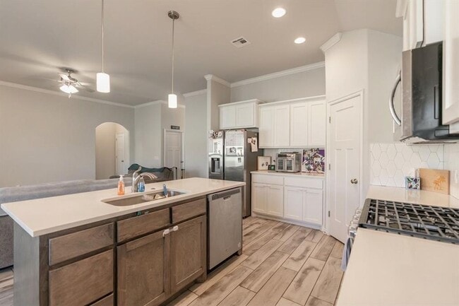 Building Photo - Nearly New Piedmont Home