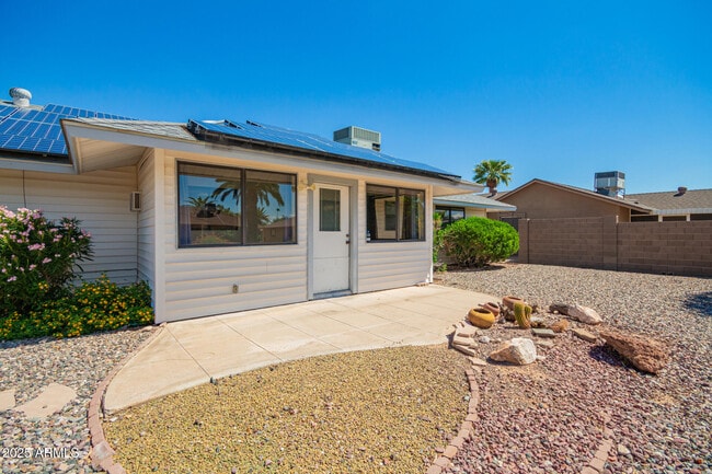 Building Photo - 12735 W Crystal Lake Dr