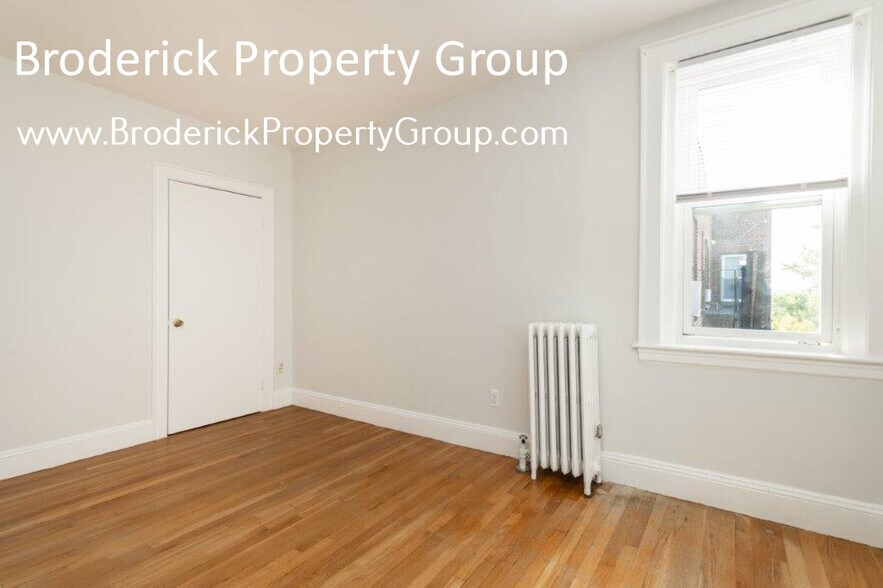 Building Photo - 130 Highland Ave
