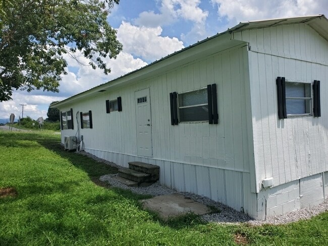 Building Photo - 13 Norton Bridge Rd