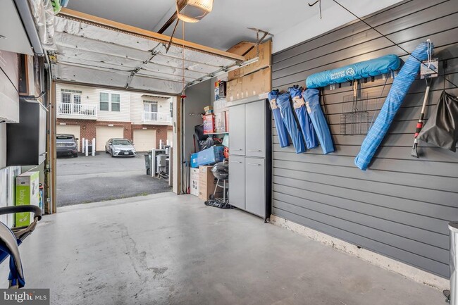 Building Photo - 21600 Romans Dr