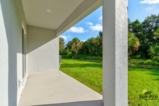 Building Photo - 982 Commons Way