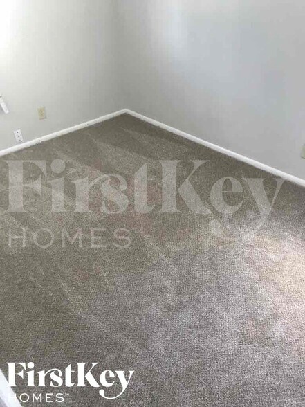 Building Photo - 9525 E 39th Pl