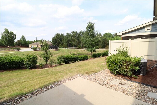 Building Photo - 410 Boscawen Ln